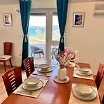 Guest house Luxury Seafront Villa, Sibenik Brodarica (Sibenik-Knin)