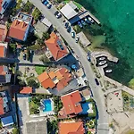 Luxury Seafront Villa, Sibenik Guest house Brodarica (Sibenik-Knin)