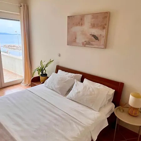 Luxury Seafront Villa, Sibenik Guest house 4*