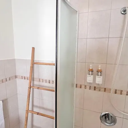 Guest house Luxury Seafront Villa, Sibenik 4*