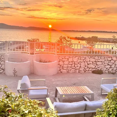 Luxury Seafront Villa, Sibenik 4* Brodarica (Sibenik-Knin)