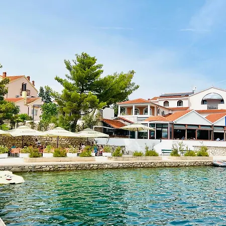 Luxury Seafront Villa, Sibenik Guest house 4*
