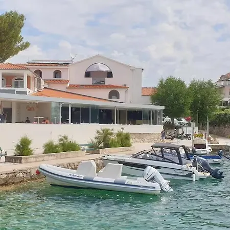 Luxury Seafront Villa, Sibenik 4* Brodarica (Sibenik-Knin)