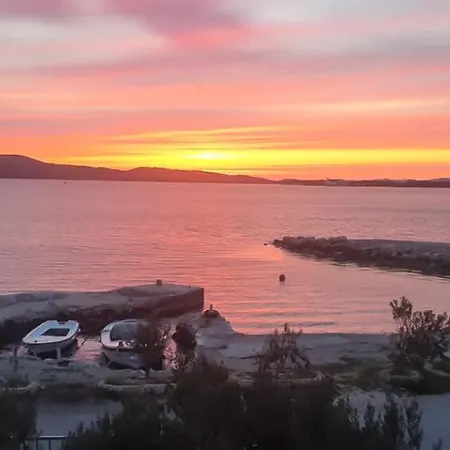 Guest house Luxury Seafront Villa, Sibenik 4*