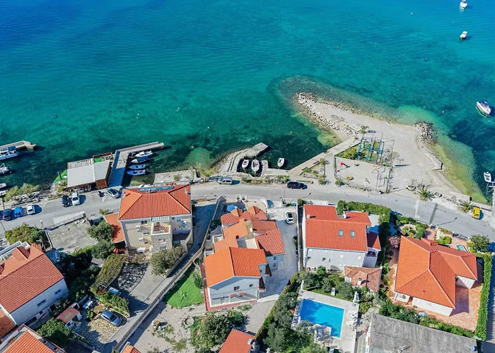 Guest house Luxury Seafront Villa, Sibenik Brodarica (Sibenik-Knin)