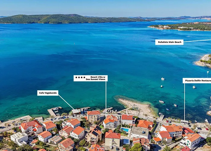 Guest house Luxury Seafront Villa, Sibenik