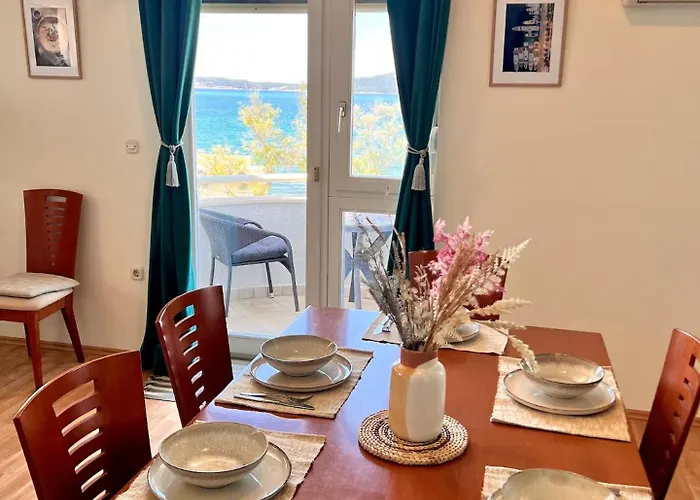 Guest house Luxury Seafront Villa, Sibenik Brodarica (Sibenik-Knin)