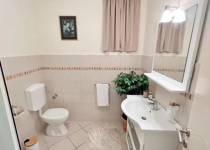 Luxury Seafront Villa, Sibenik Guest house