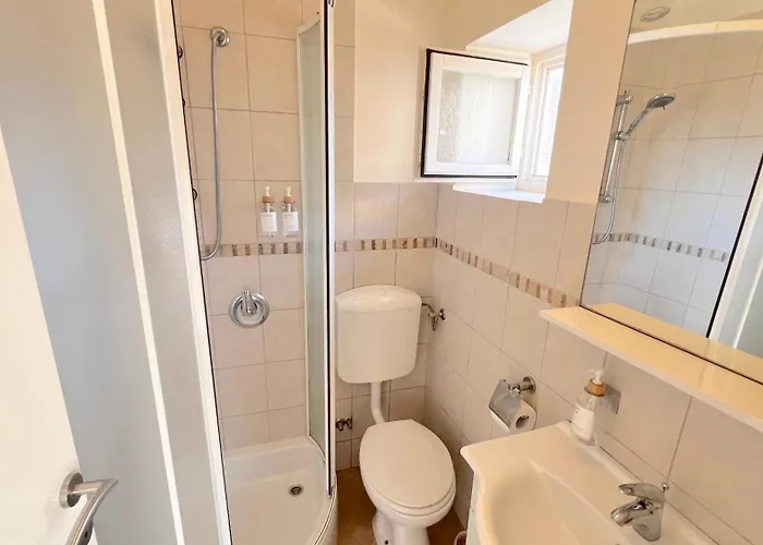 Casa de hóspedes Luxury Seafront Villa, Sibenik Brodarica (Sibenik-Knin)